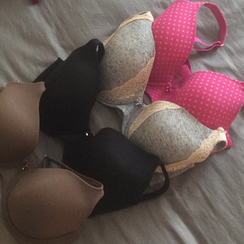 EUC. Soma Embraceable Full Coverage Bras.  36DDD